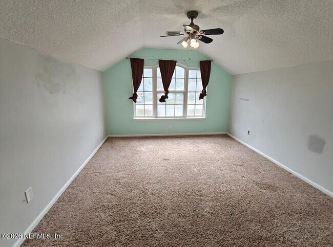 Building Photo - 4076 Everett Ave