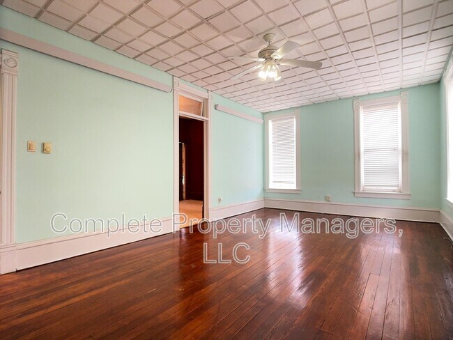 Building Photo - 101 N Mill St