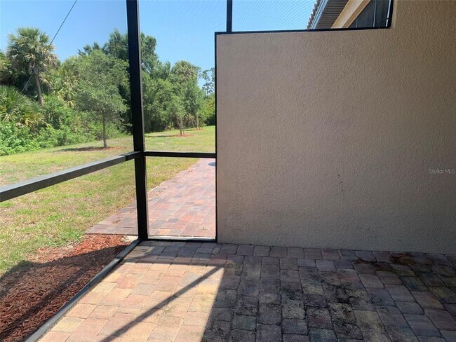 Building Photo - 12259 Amica Loop