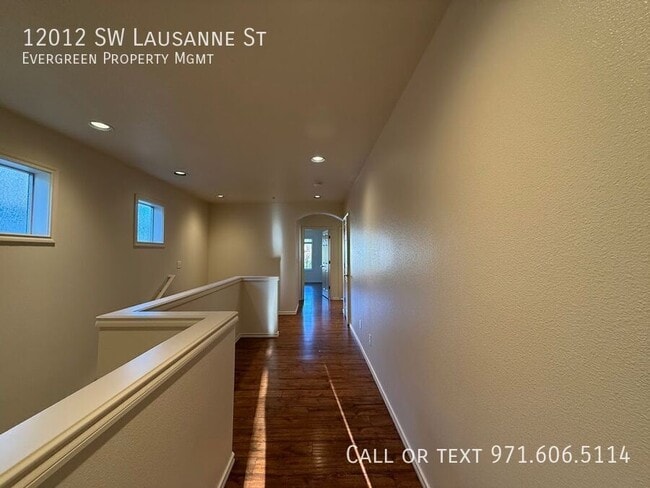 Building Photo - 12012 SW Lausanne St