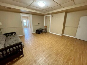 Building Photo - 19 Enon Wy