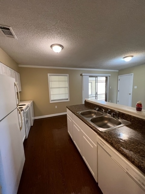 Building Photo - 5174 Valdaz Rd