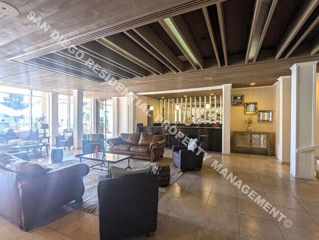 Building Photo - Charming Studio near PB, the Bay & the Cove