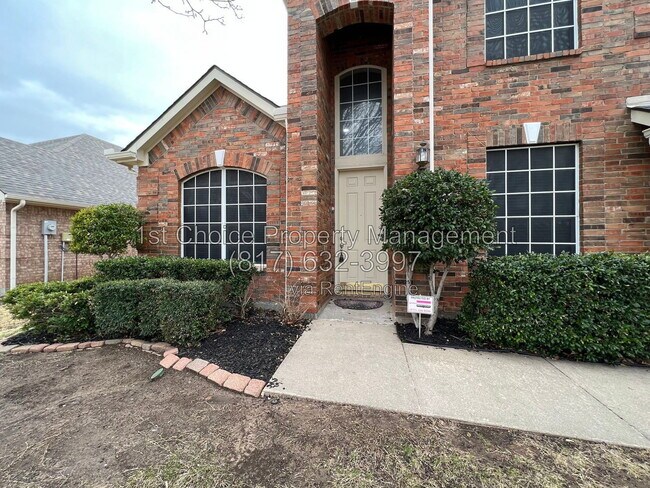 Building Photo - 5312 Scenic Point Dr