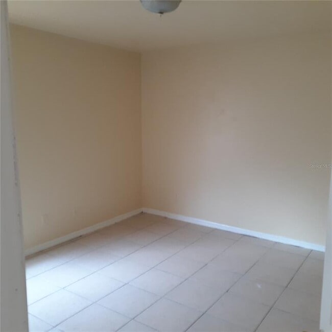 Building Photo - 3625 E Chelsea St