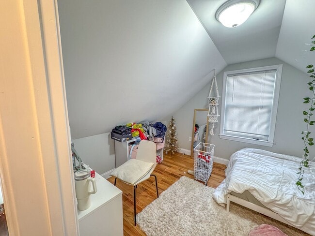 Building Photo - 79 Winchester Ave