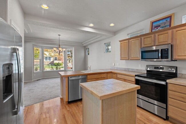 Building Photo - Beautiful 4 bedroom in Observatory Village