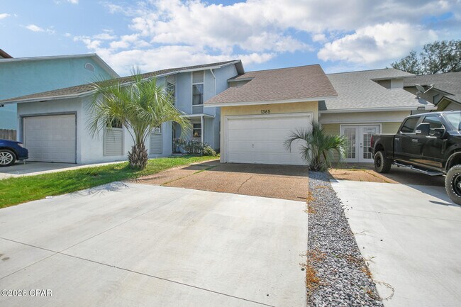 Building Photo - 1365 Capri Dr