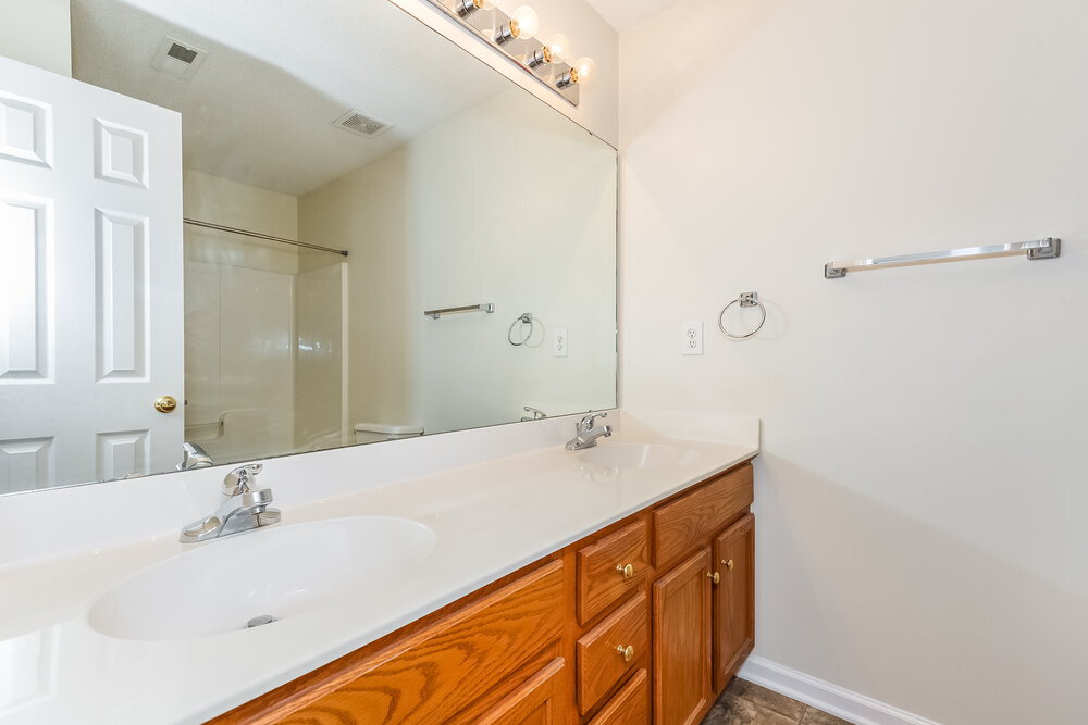 Building Photo - 12527 Autumn Blaze Dr