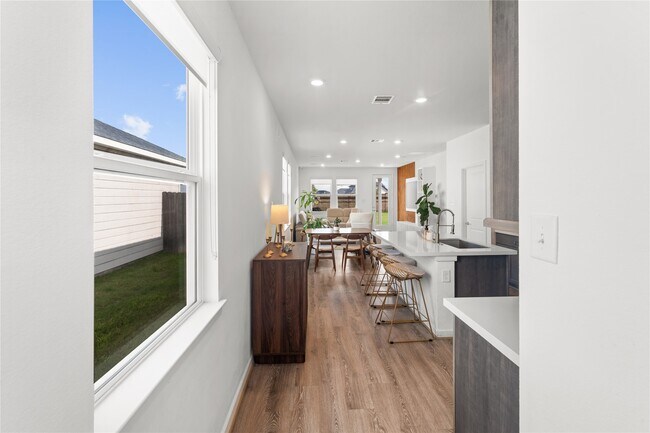 Building Photo - 21730 Heather Elm Dr