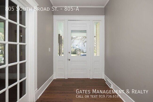 Building Photo - 805 S Broad St