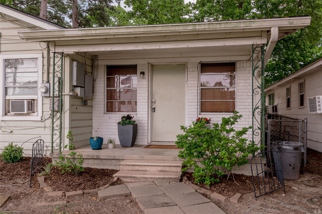 Building Photo - 1412 22nd St