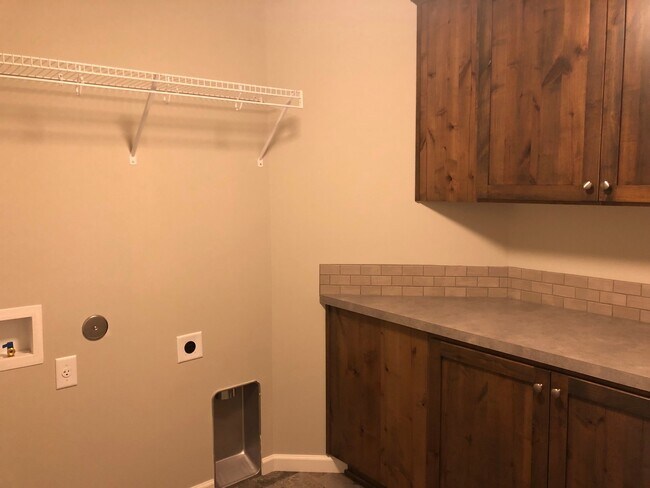 Building Photo - Home in NW Redmond Fieldstone Crossing