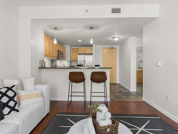 Building Photo - 1150 J St