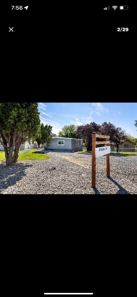 Building Photo - 10 Wiland Heights Rd