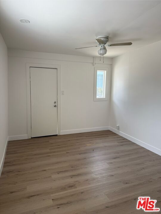 Building Photo - 230 1/2 N Bonnie Brae St-230