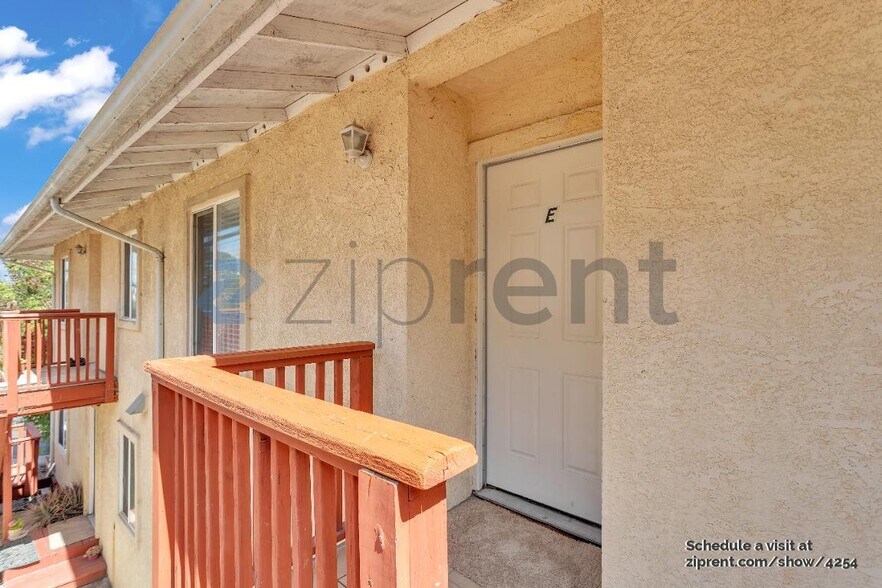 Building Photo - 325 Vaqueros Ave
