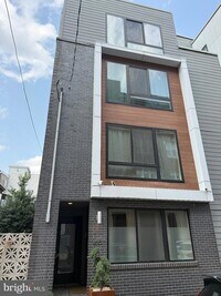 Building Photo - 1651 E Eyre St