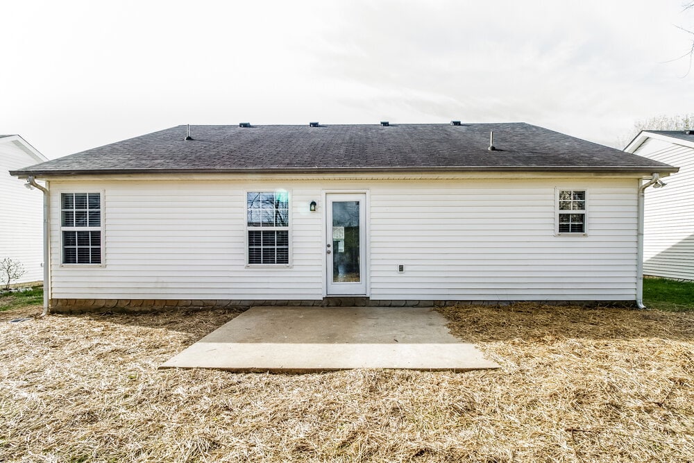 Building Photo - 3048 Roscommon Dr