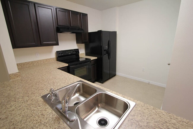 Building Photo - 451 Arbor Lakes Dr