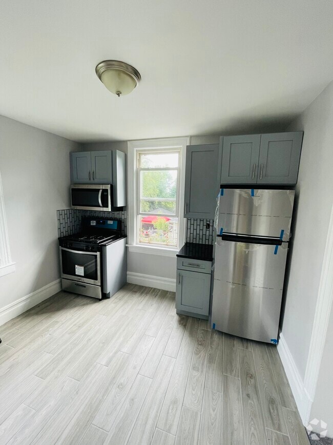 Stainless Steel Appliances - 10 Amackassin Ter