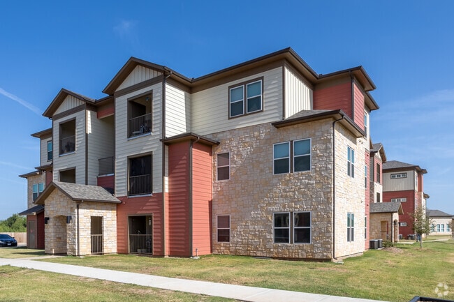 Building Photo - The Trails at Abilene