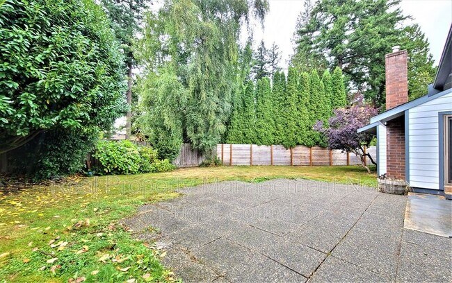 Building Photo - 7914 44th Ave W