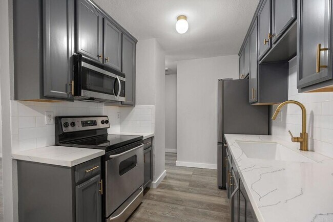 Building Photo - 1650 S El Camino Real