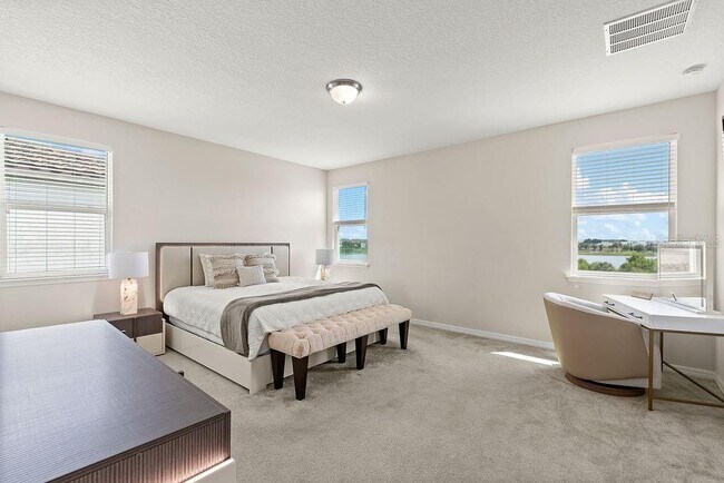 Building Photo - 9586 Meadow Hunt Way