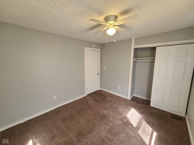 Building Photo - 143 W 35th St