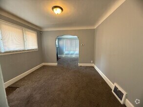 Building Photo - 3-Bedroom Home in Detroit with Spacious La...