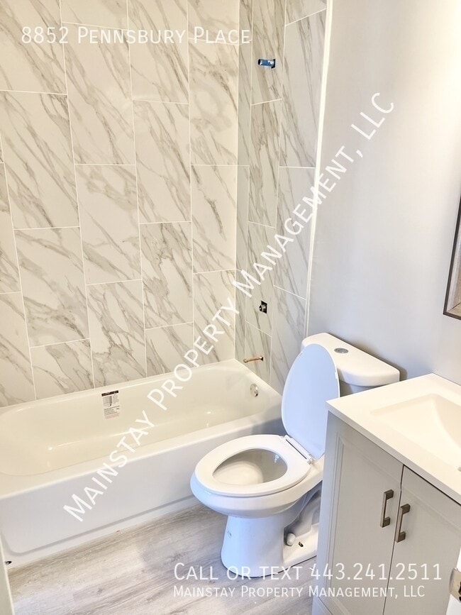 Building Photo - 8852 Pennsbury Pl