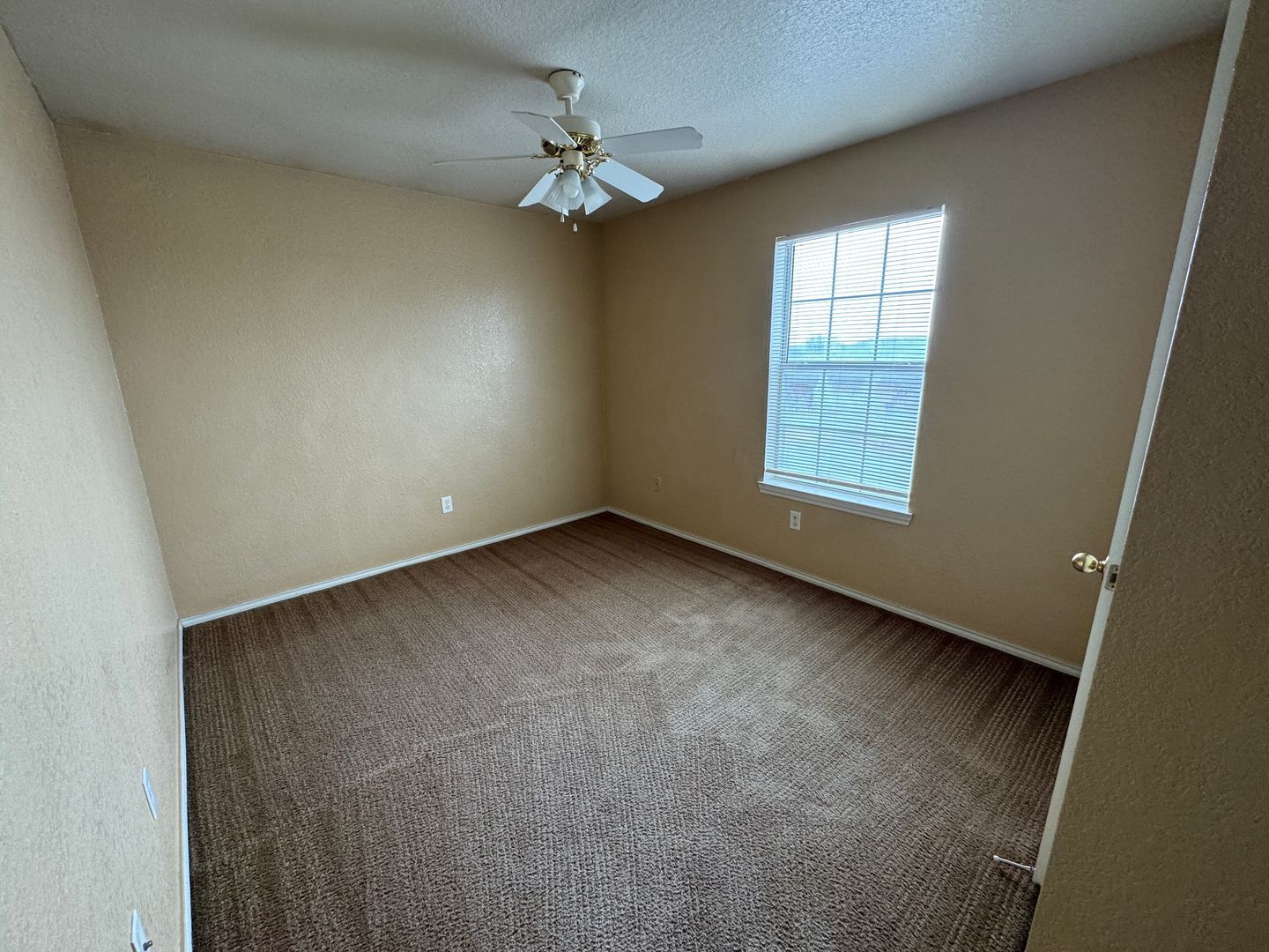 Building Photo - 3203 Toledo Dr