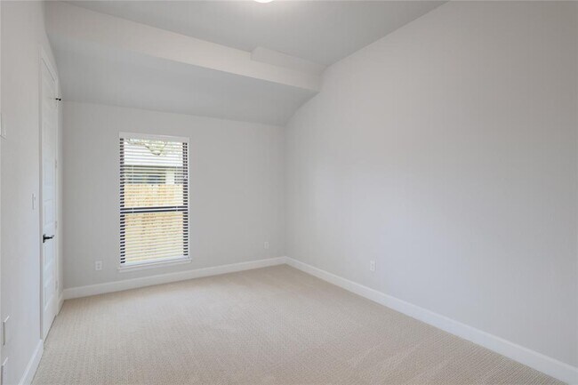 Building Photo - 1408 Logan Del Wy