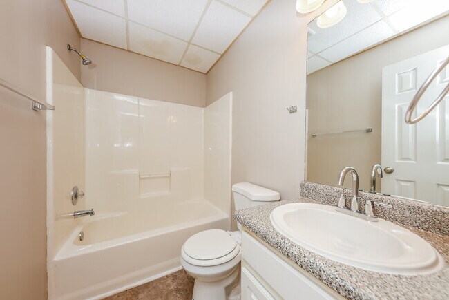 Building Photo - 524 Legacy Park Dr