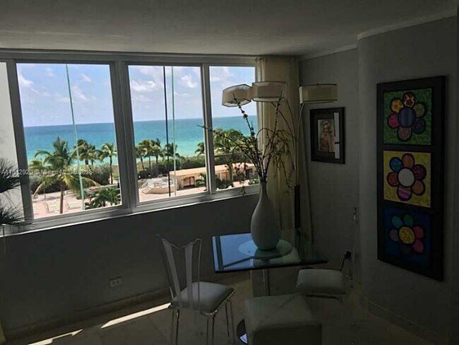 Building Photo - 5005 Collins Ave
