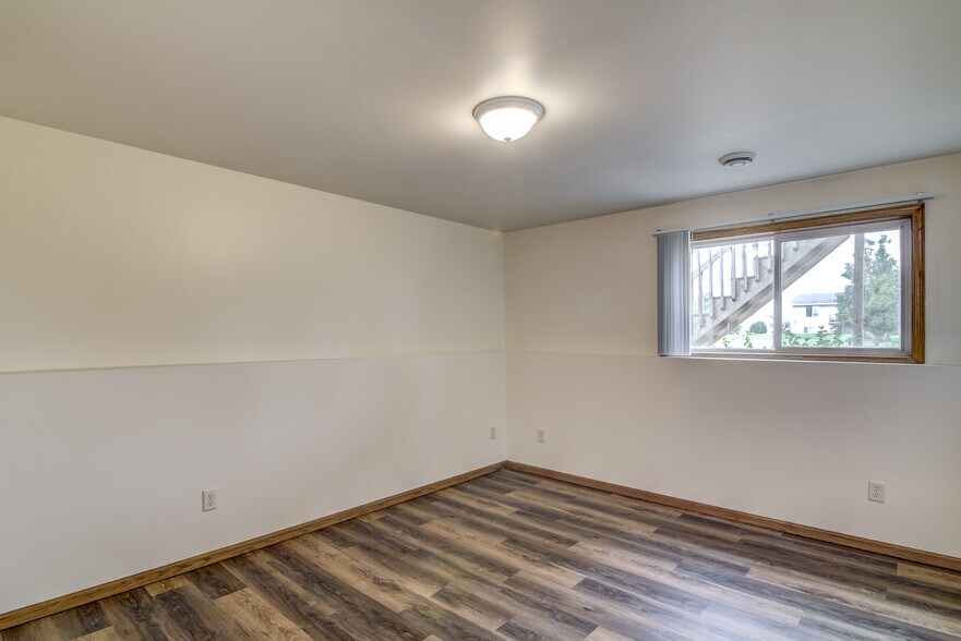 Building Photo - 4338 132nd St