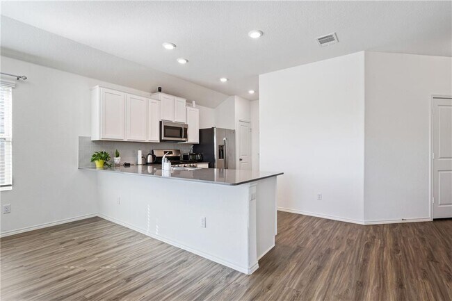Building Photo - 21317 Wilmiller Ln