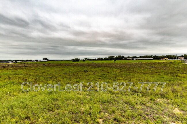 Building Photo - 417 Co Rd 6812
