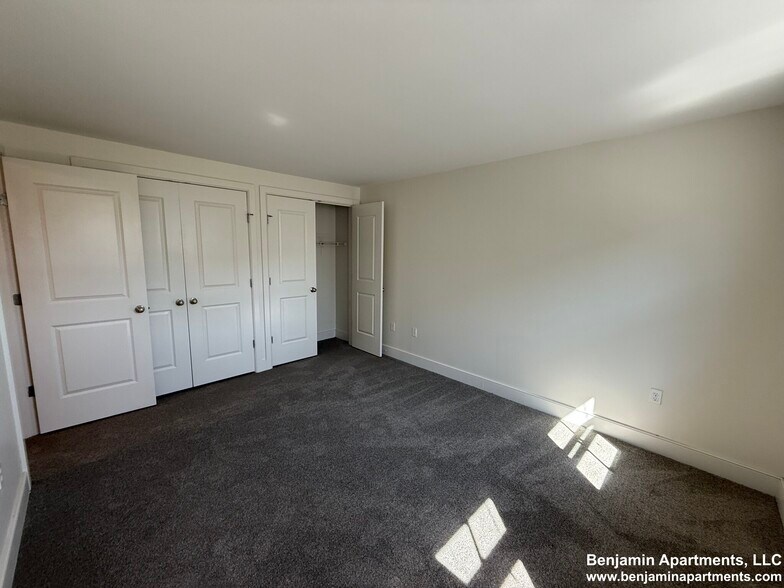 Building Photo - 108 2nd St
