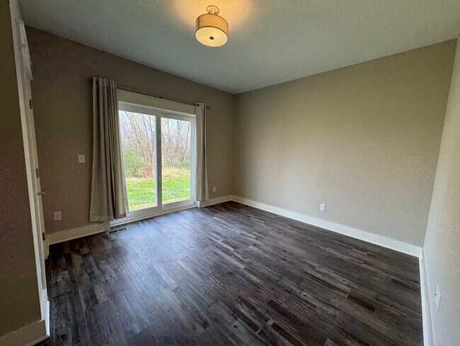 Building Photo - 312 61st St SW