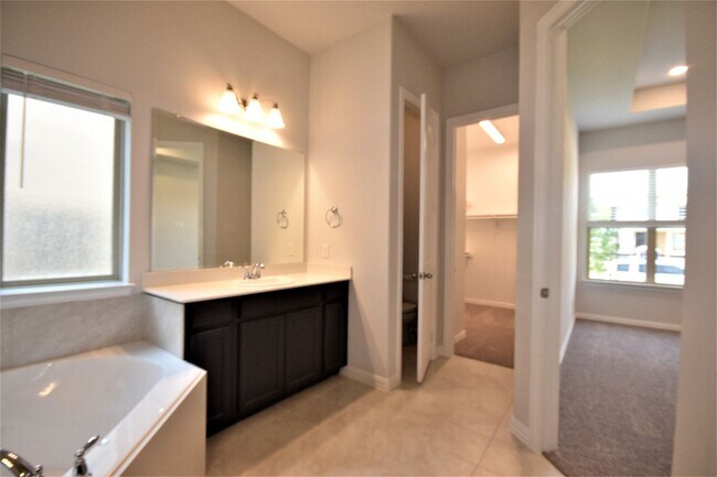 Building Photo - LOVELY FRISCO HOME IN GREAT NEIGHBORHOOD
