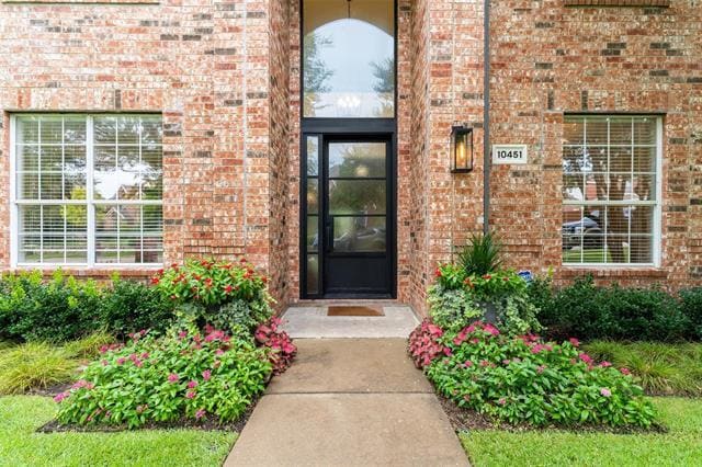 Building Photo - 10451 Enchanted Meadow Dr