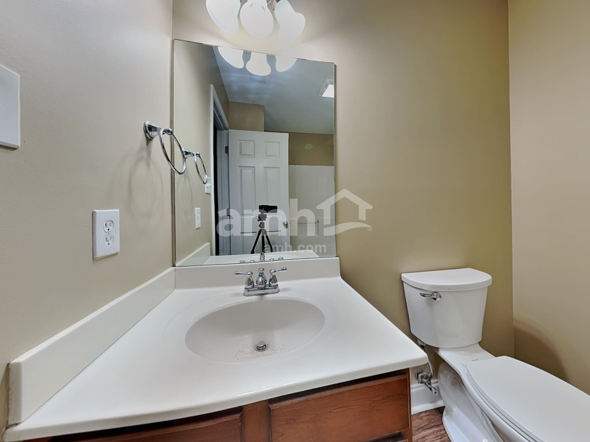 Building Photo - 5818 Rhyne Cove Ln