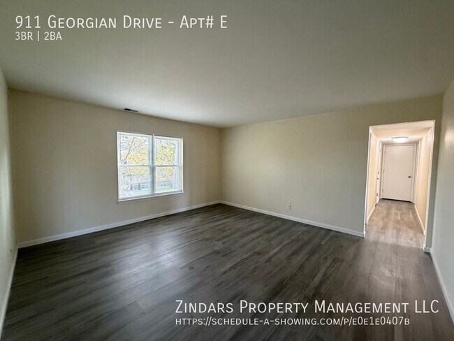 Building Photo - 911 Georgian Dr
