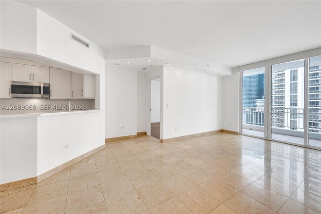 Building Photo - 801 Brickell Key Blvd