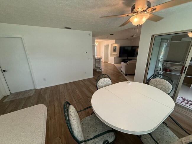 Building Photo - 11049 SE 174th Loop