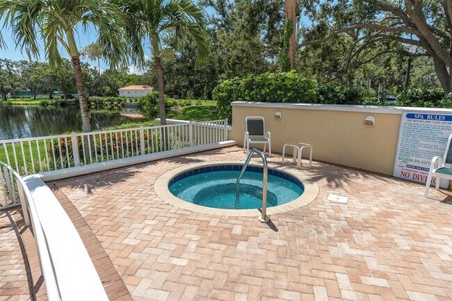 Building Photo - 4830 Osprey Dr S