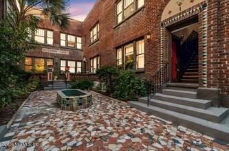 Building Photo - 2744 Riverside Ave