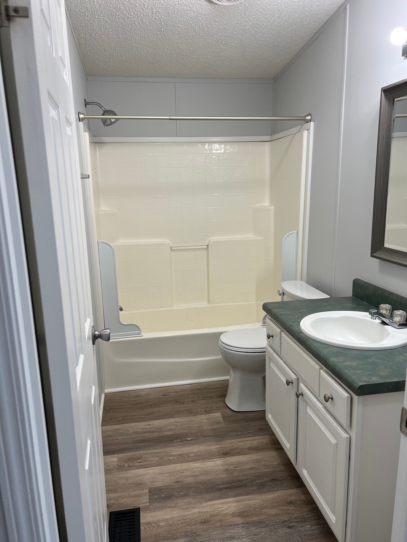 Building Photo - 2368 Beth Haven Church Rd